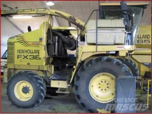 New Holland FX38 Mašine za stočnu hranu sa sopstvenim pogonom