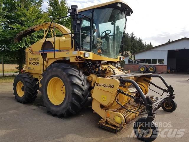 New Holland FX38 Mašine za stočnu hranu sa sopstvenim pogonom