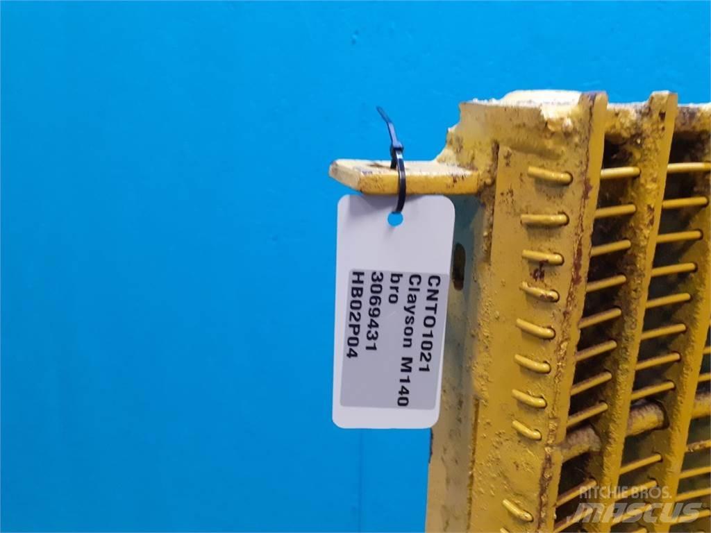 New Holland M140 Dodatna oprema za kombajne