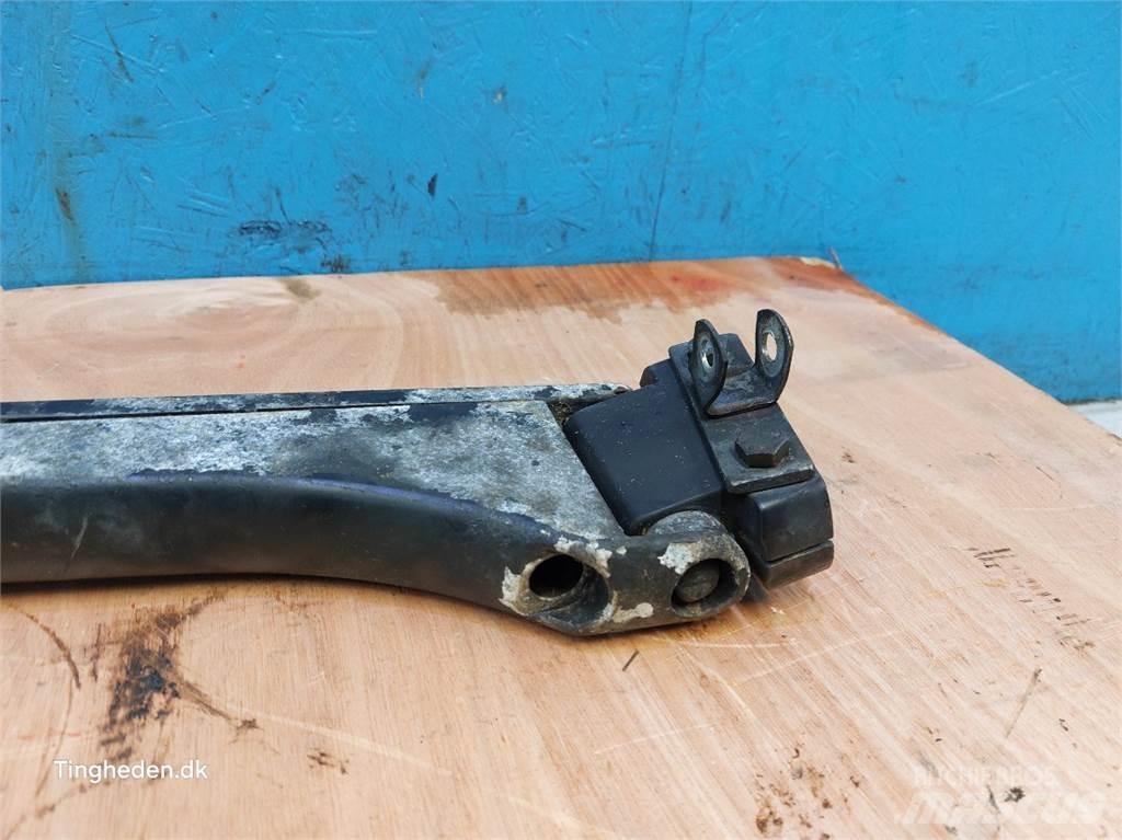 Valmet 8050 Kabine i unutrašnjost
