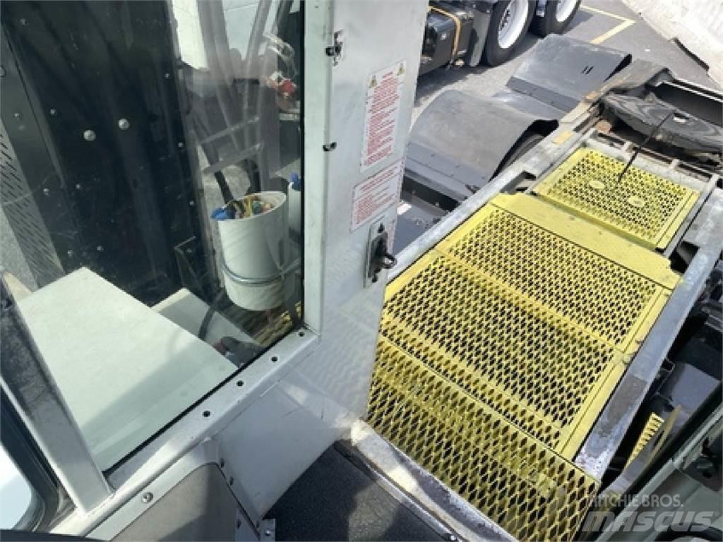Autocar ACTT64 Terminalni tegljači