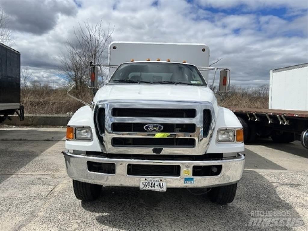 Ford F750 Kamioni za prevoz pića