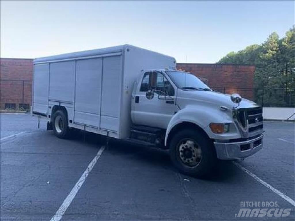 Ford F750 Kamioni za prevoz pića