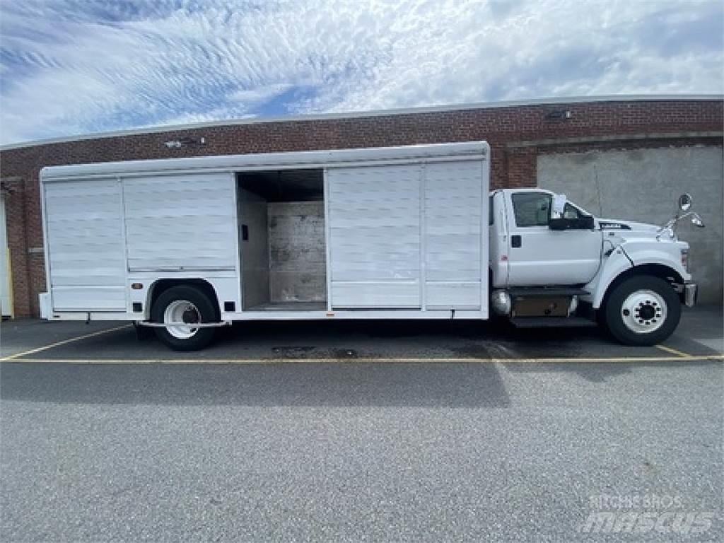 Ford F750 Kamioni za prevoz pića