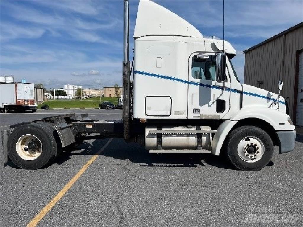 Freightliner CL112 Tegljači