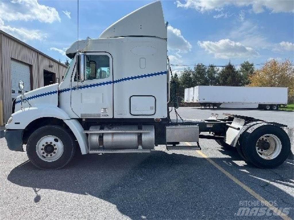 Freightliner CL112 Tegljači