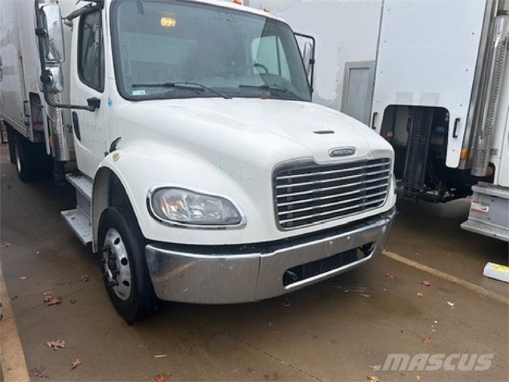 Freightliner M2-106 Sanduk kamioni