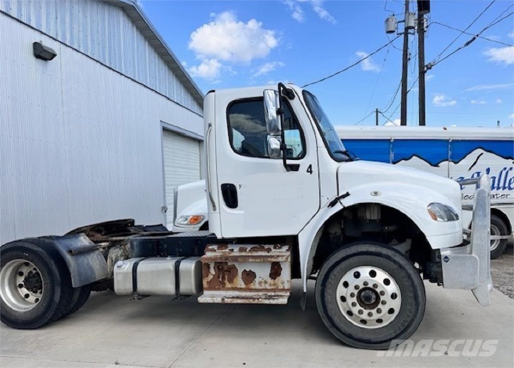 Freightliner M2 106 Tegljači