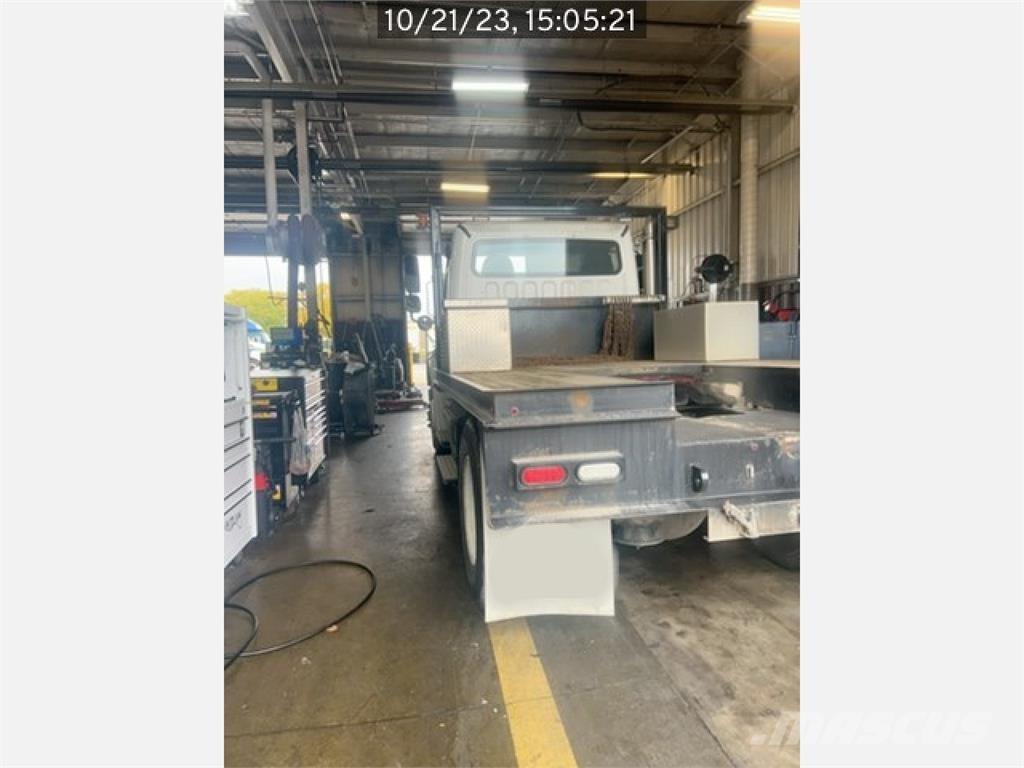 Freightliner M2 112 Komunalna vozila za opštu namenu