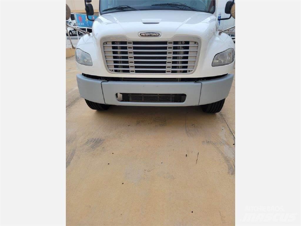 Freightliner M2106 Kamioni za prevoz pića