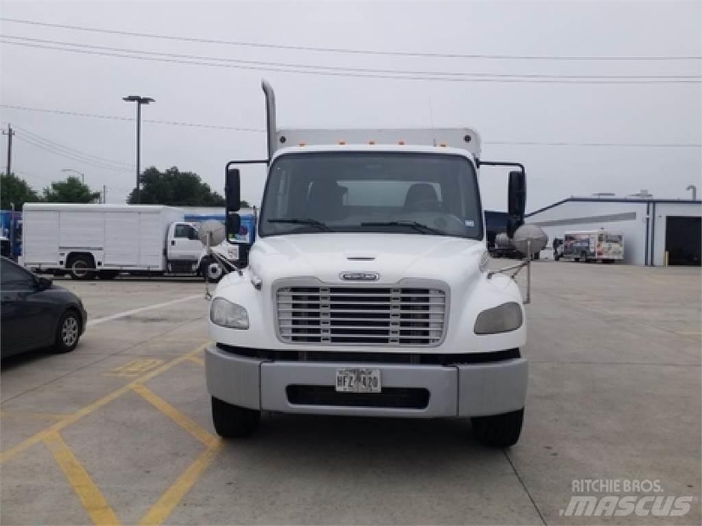 Freightliner M2106 Kamioni za prevoz pića