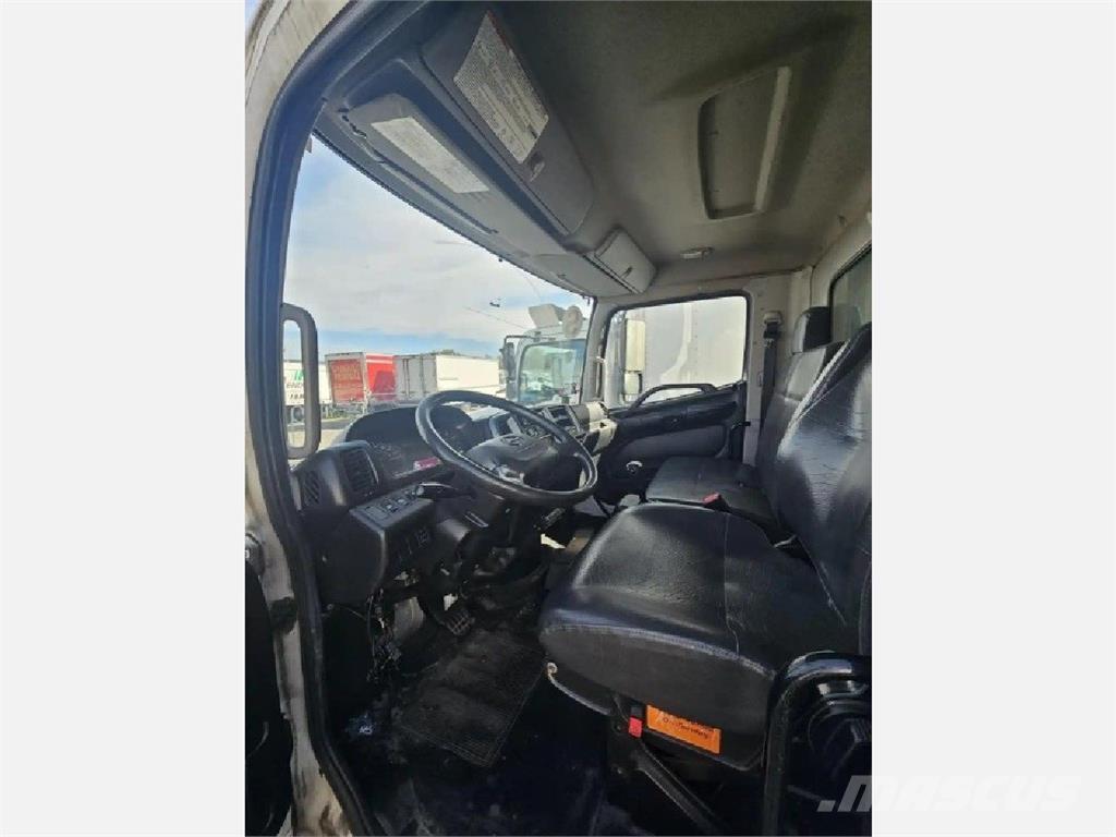 Hino 268 Kamioni hladnjače