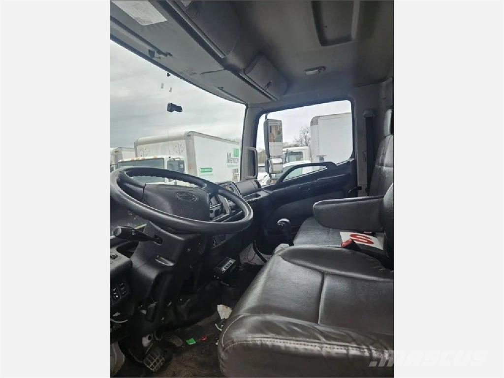 Hino 268 Sanduk kamioni