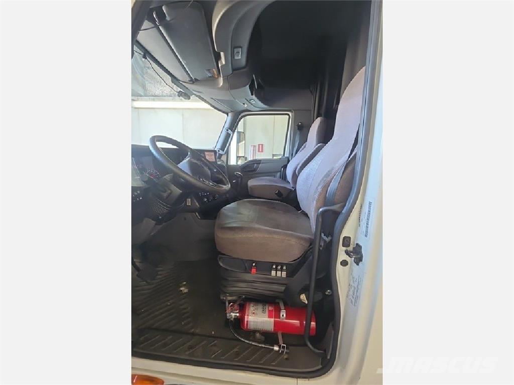 International LT Tegljači