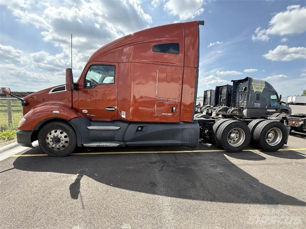 Kenworth T680 Tegljači