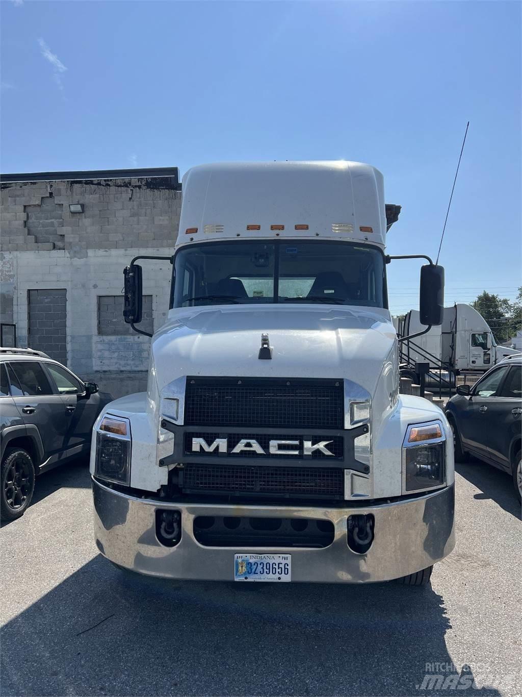 Mack Anthem AN64T Tegljači