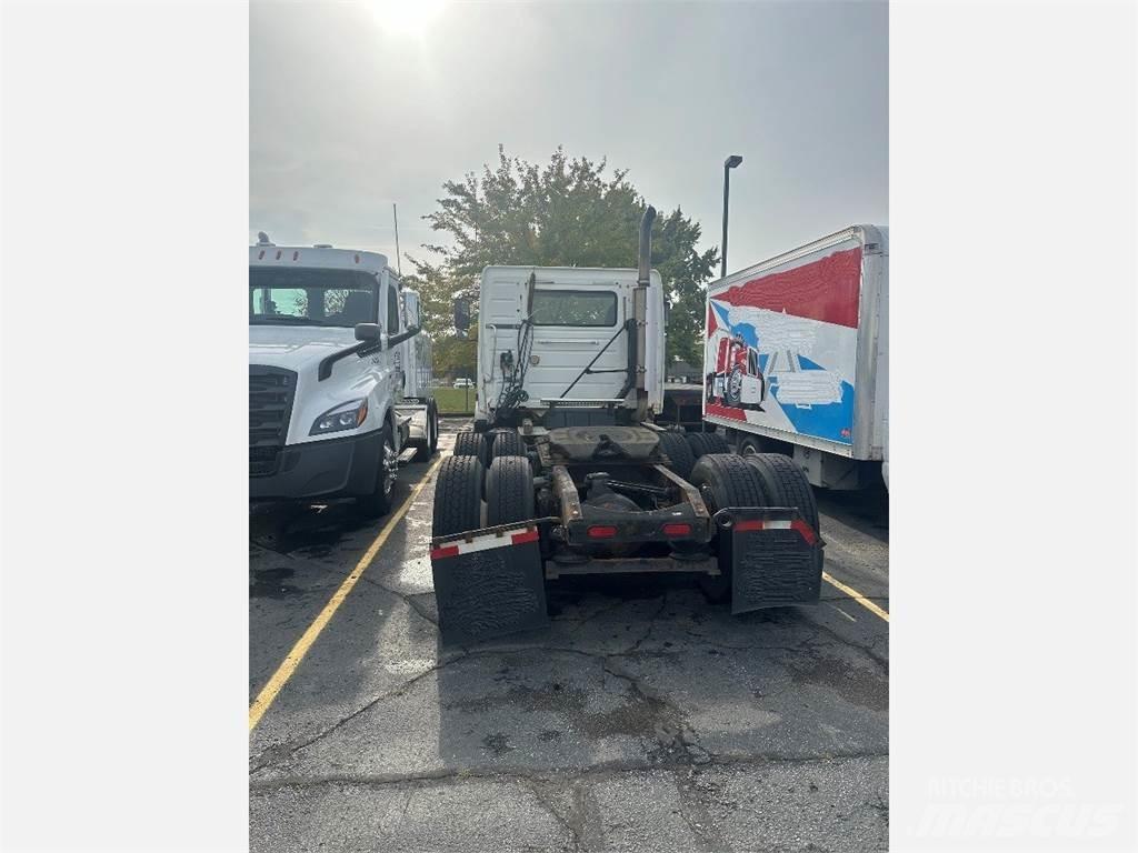 Volvo VNL300 Tegljači