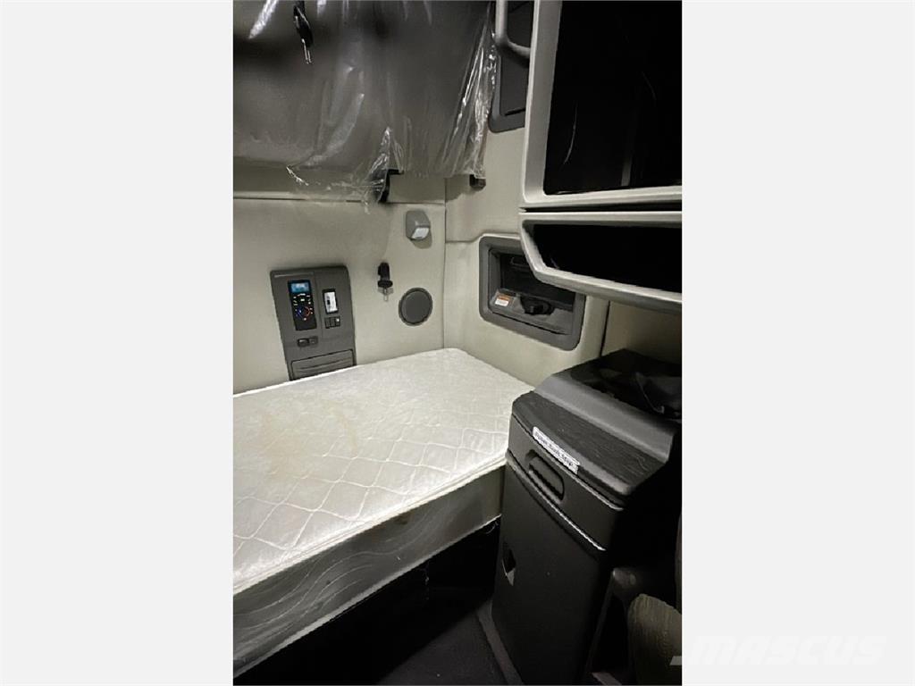 Volvo VNL64T760 Tegljači