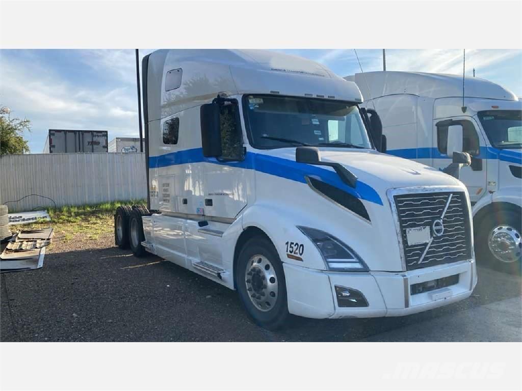 Volvo VNL64T760 Tegljači