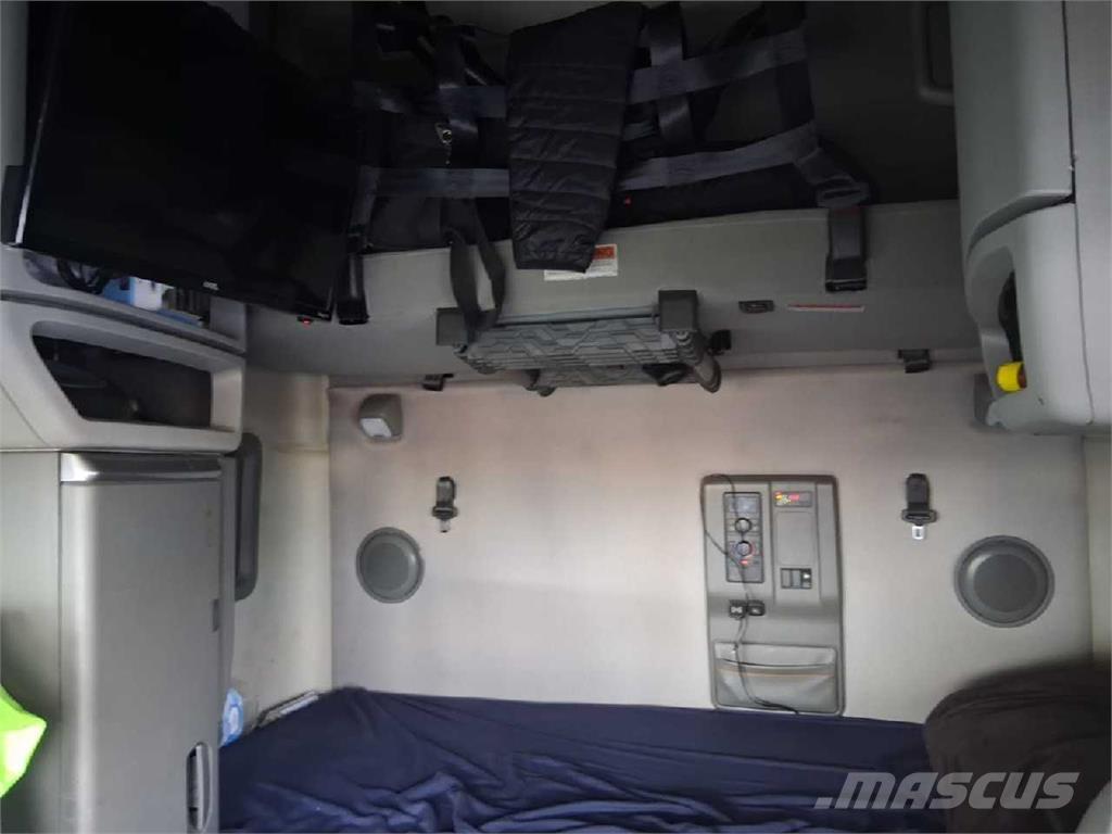 Volvo VNL64T760 Tegljači