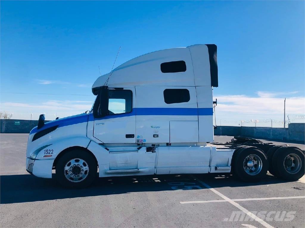 Volvo VNL64T760 Tegljači