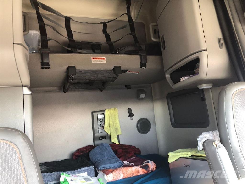 Volvo VNL64T760 Tegljači