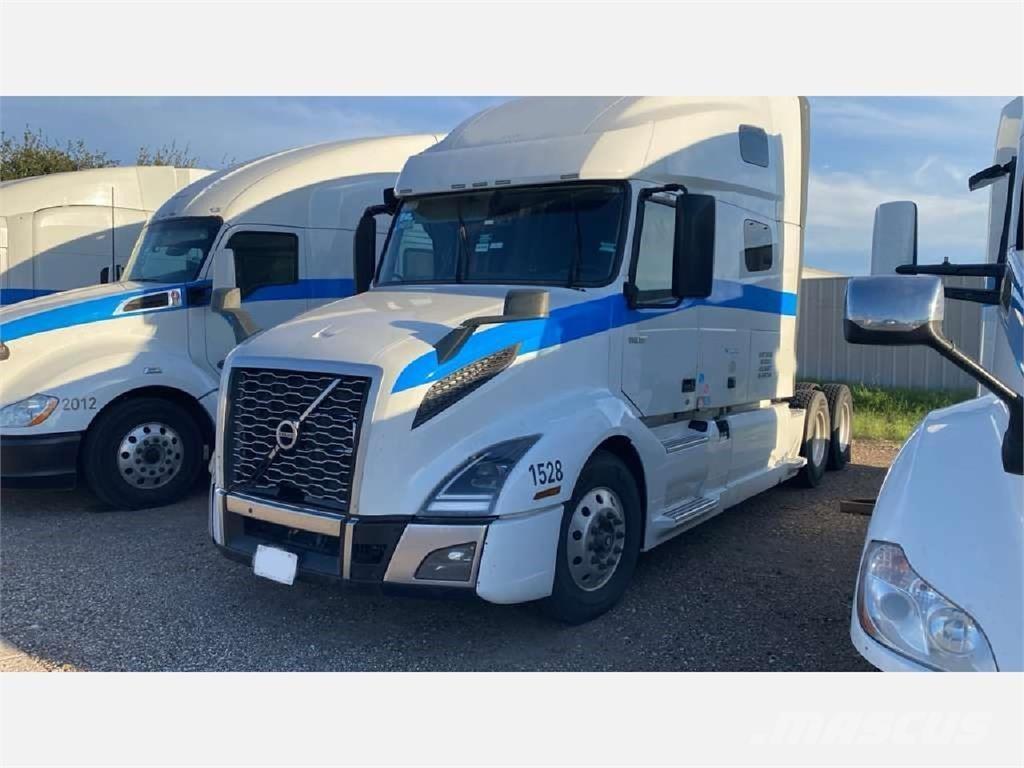 Volvo VNL64T760 Tegljači