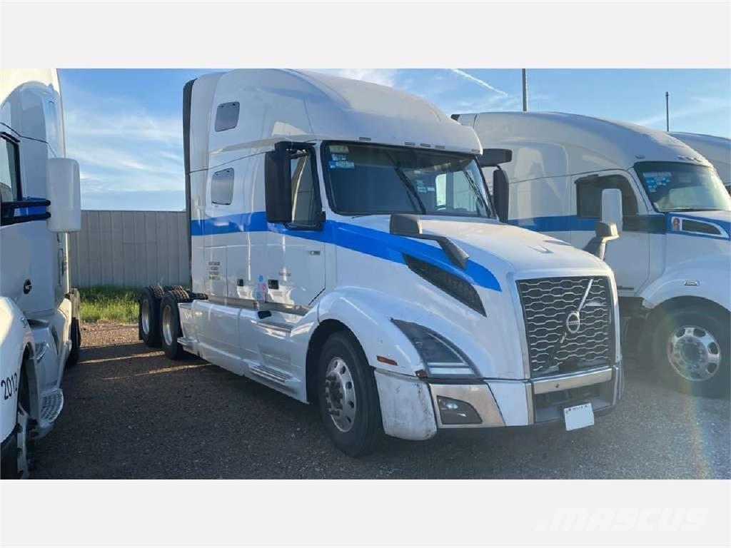 Volvo VNL64T760 Tegljači