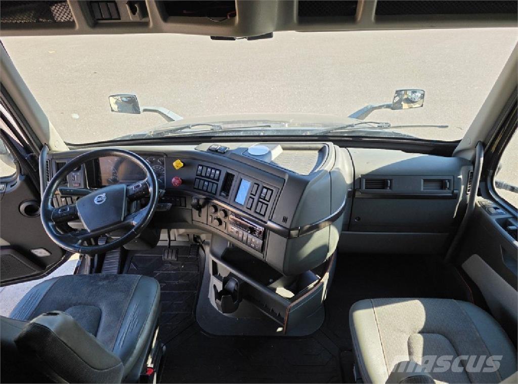 Volvo VNL64T860 Tegljači