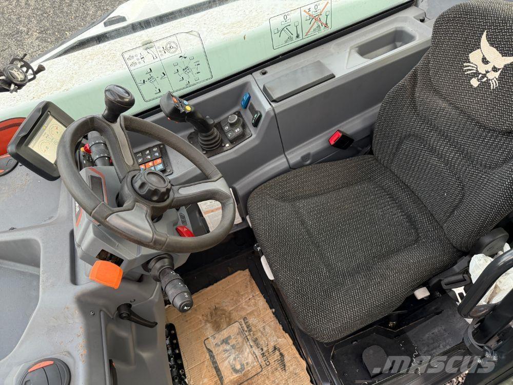 Bobcat TL30.70 Teleskopski viljuškari