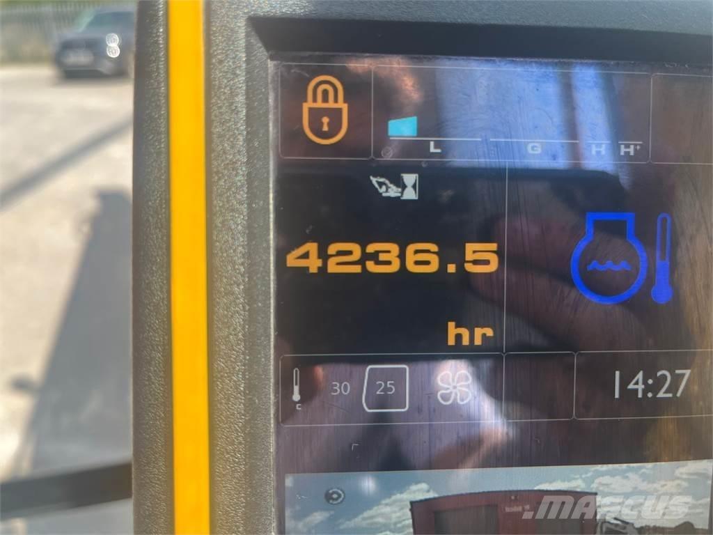 JCB JS130 LC Ostalo za građevinarstvo
