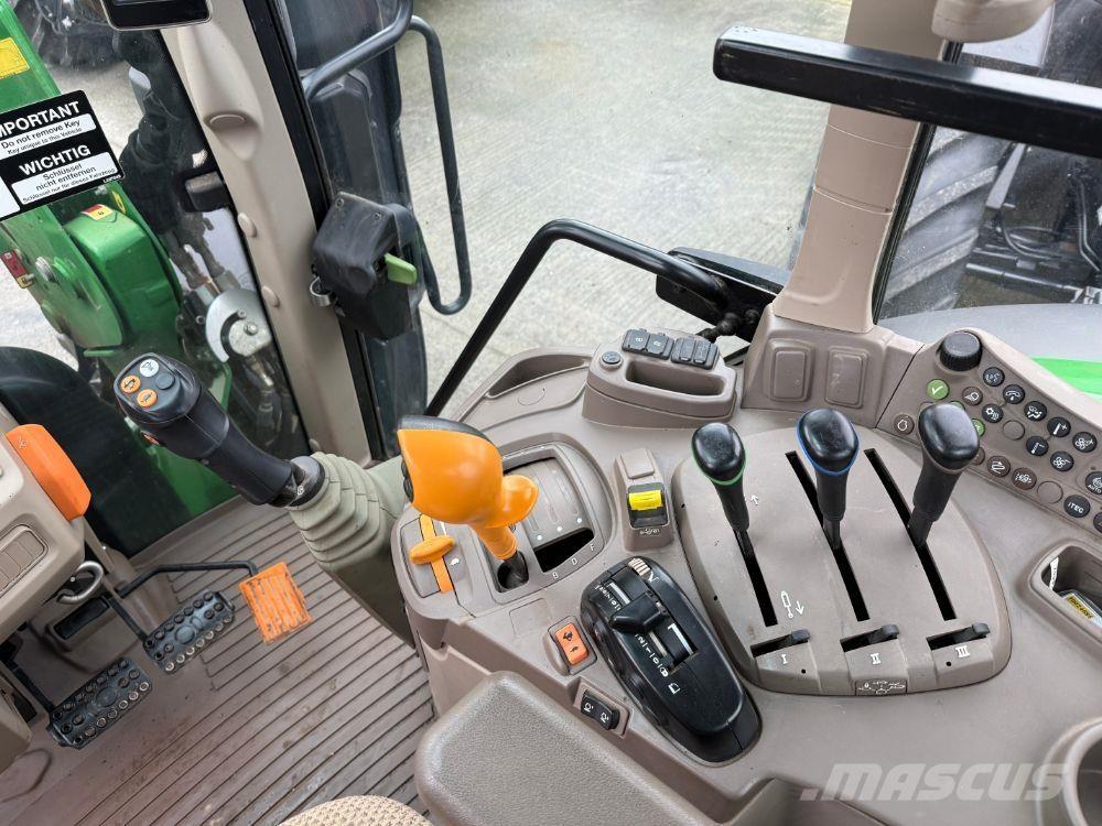 John Deere 6120M Traktori