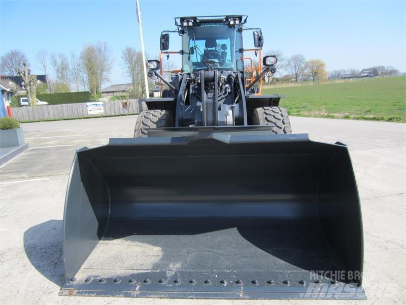 Develon DL380-7 Utovarivači na točkove