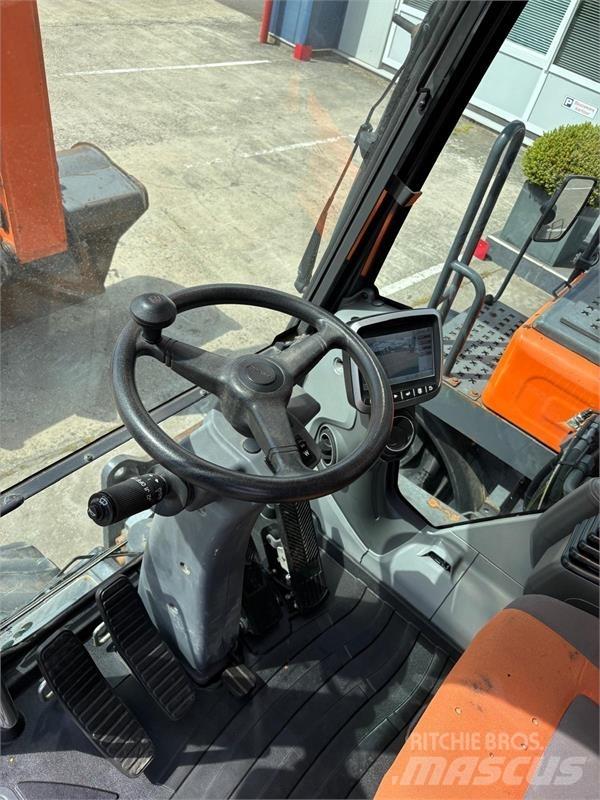 Doosan DX170W-5 Bageri točkaši