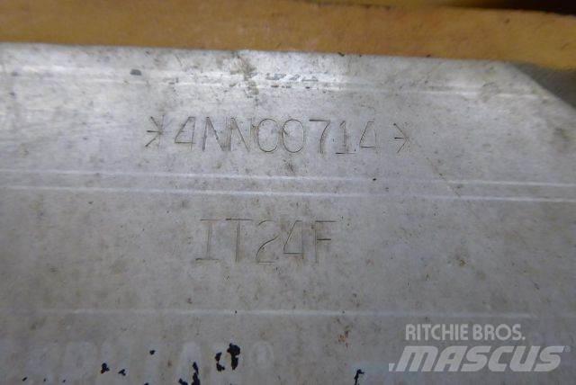 CAT IT24F Utovarivači na točkove