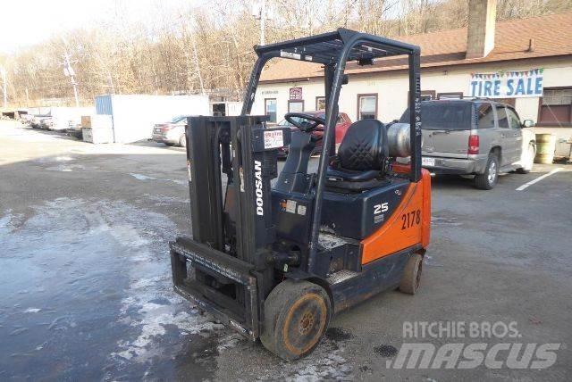 Doosan GC25P-5 Viljuškari - ostalo