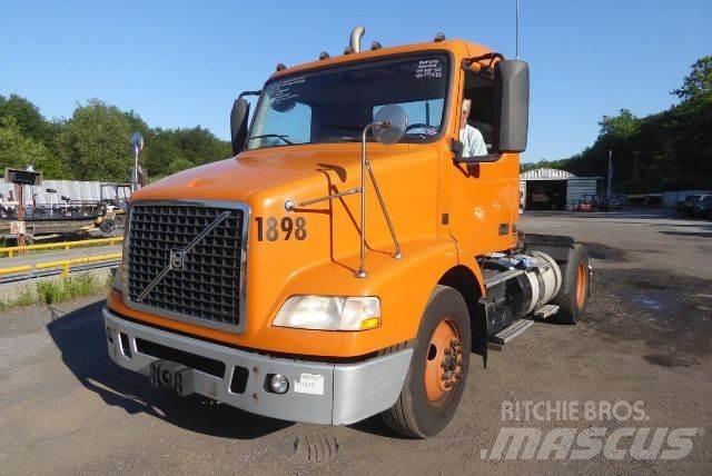 Volvo VNM42T Kamioni-šasije