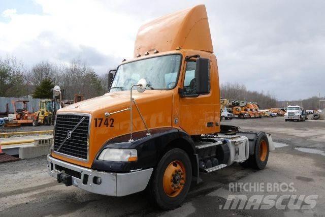 Volvo VNM42T Kamioni-šasije