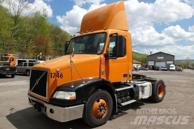 Volvo VNM42T Kamioni-šasije