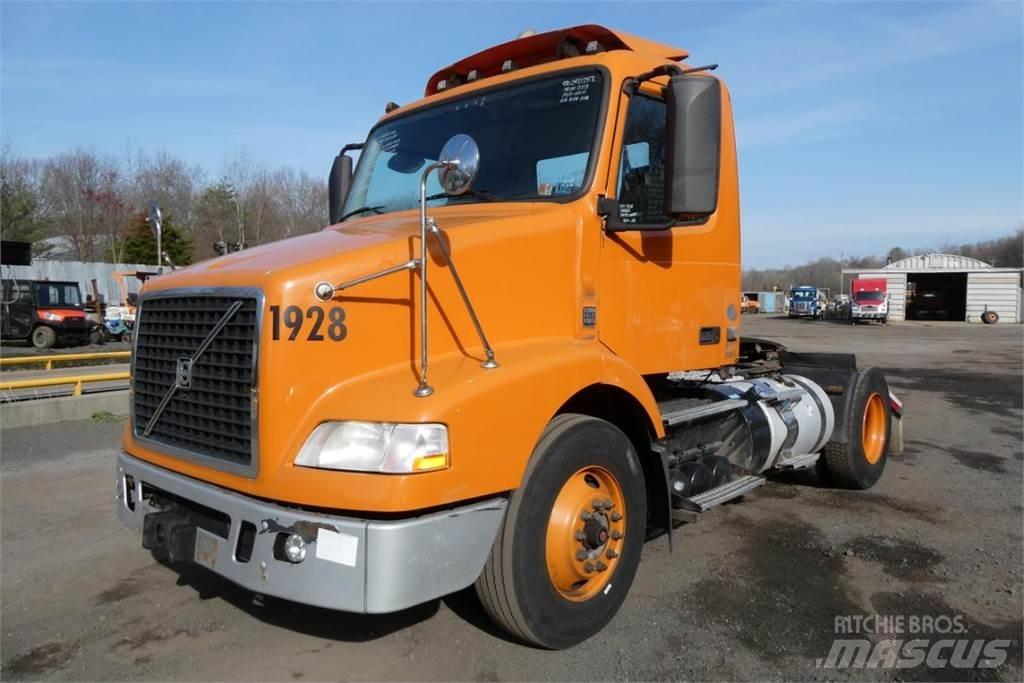 Volvo VNM42T Kamioni-šasije