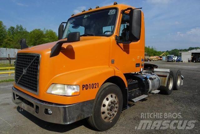 Volvo VNM64T Kamioni-šasije