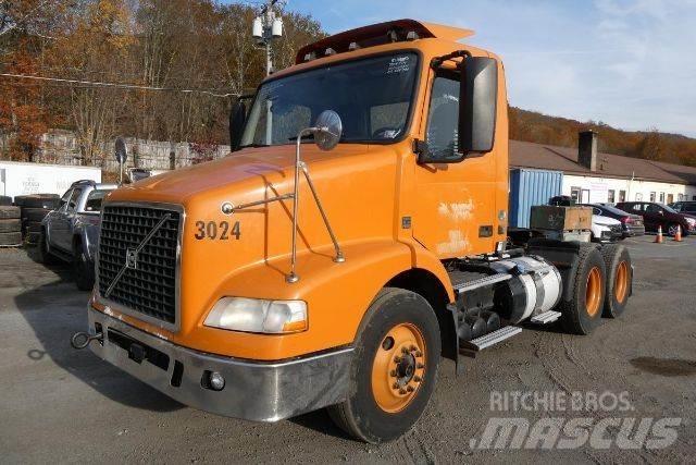 Volvo VNM64T Kamioni-šasije