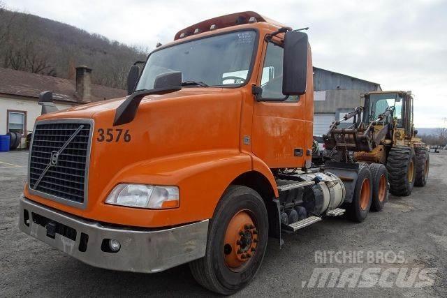 Volvo VNM64T Kamioni-šasije