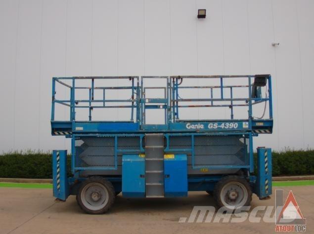 Genie GS-4390RT Zglobne podizne platforme