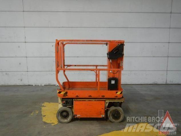 JLG 1230ES Zglobne podizne platforme