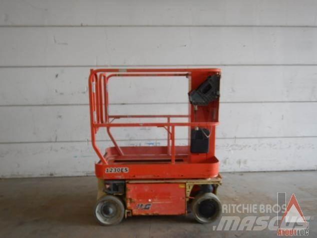 JLG 1230ES Zglobne podizne platforme