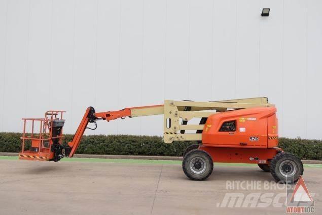 JLG 520AJ Zglobne podizne platforme