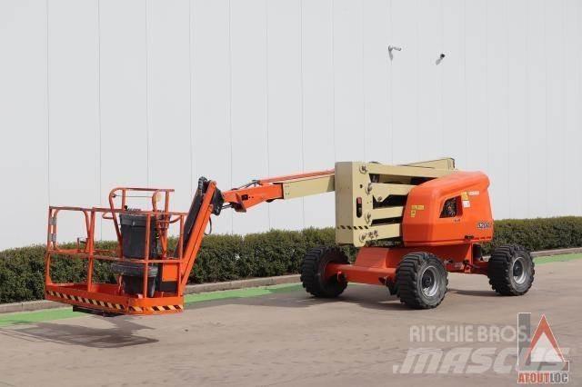 JLG 520AJ Zglobne podizne platforme
