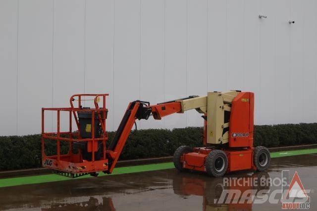 JLG E300AJP Zglobne podizne platforme