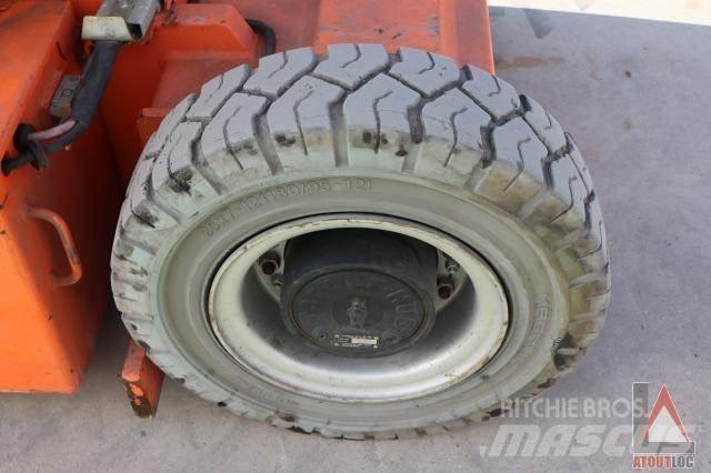 JLG E300AJP Zglobne podizne platforme